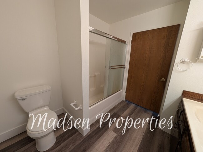 Building Photo - 6231 Pebble Ln