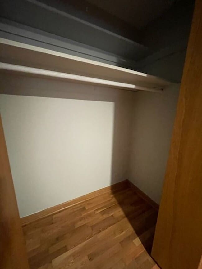 Building Photo - GREAT LOCATION!! Close to Mercy Hospital!