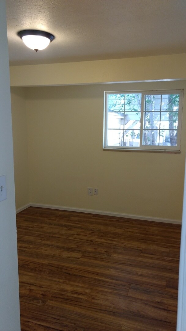 Building Photo - AMAZING 3 Bed 2 Bath Townhome in Lafayette- Available August 10th