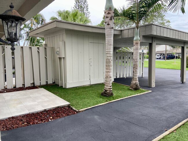 Building Photo - 525 Bayfront Dr