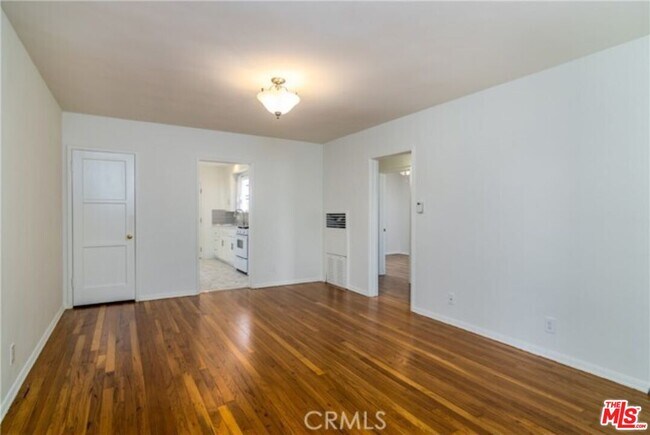 Building Photo - 2334 Keeler St