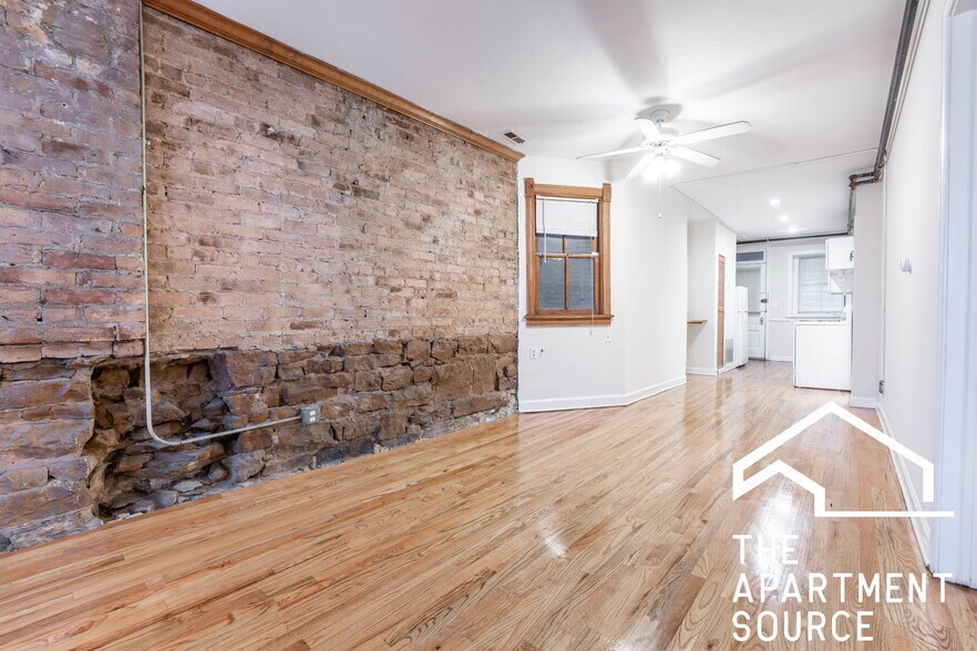 Building Photo - 1208 W Wrightwood Ave