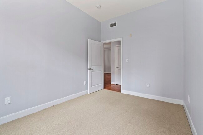 Building Photo - 300 St Joseph Pkwy