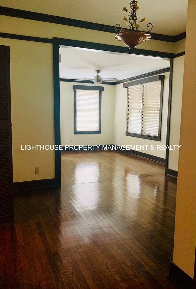 Building Photo - Coming Soon! Charming 2 Bedroom Home in Historic San Marco!