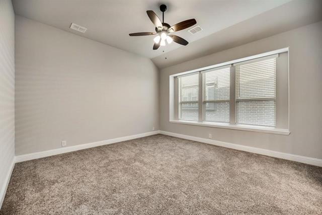 Building Photo - 1401 Thrasher Dr