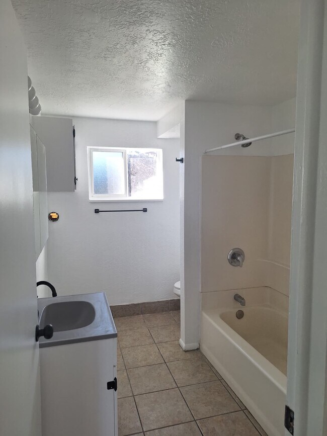 Building Photo - Roy 4-plex 2014