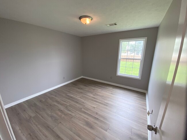 Building Photo - 4821 Wembley Way