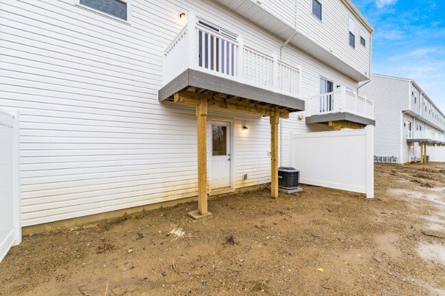 Building Photo - 144 Dusky Willow Dr