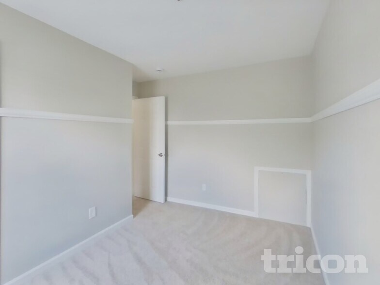 Building Photo - 1513 Cumberland Ct