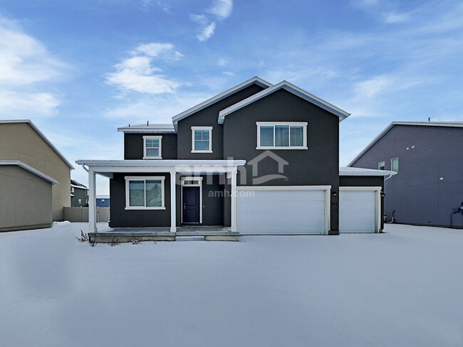 Building Photo - 322 N Gibbons Ln