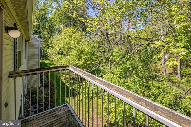Building Photo - 56 Barberry Ct
