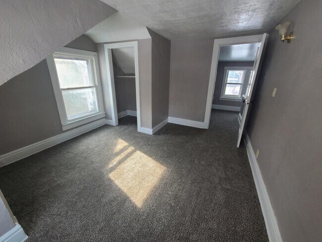 Building Photo - 1217 O Brien St