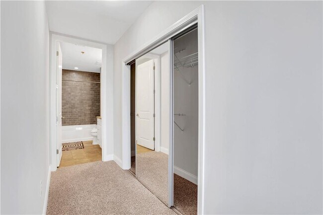 Building Photo - 270 17th St NW