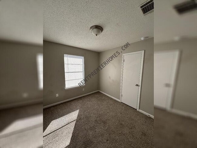 Building Photo - 1313 Ray Rd