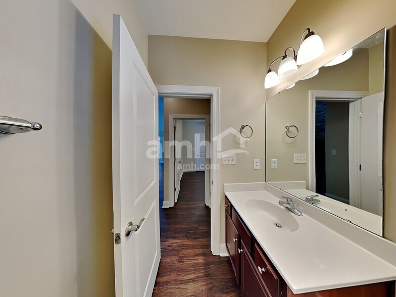 Building Photo - 8068 Andrew Franklin Dr