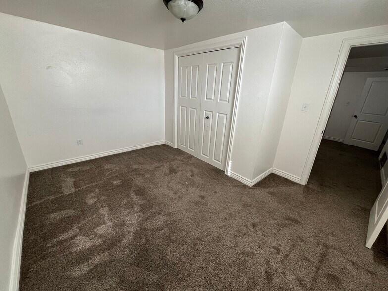 Bedroom - 245 Cherry Hill Dr