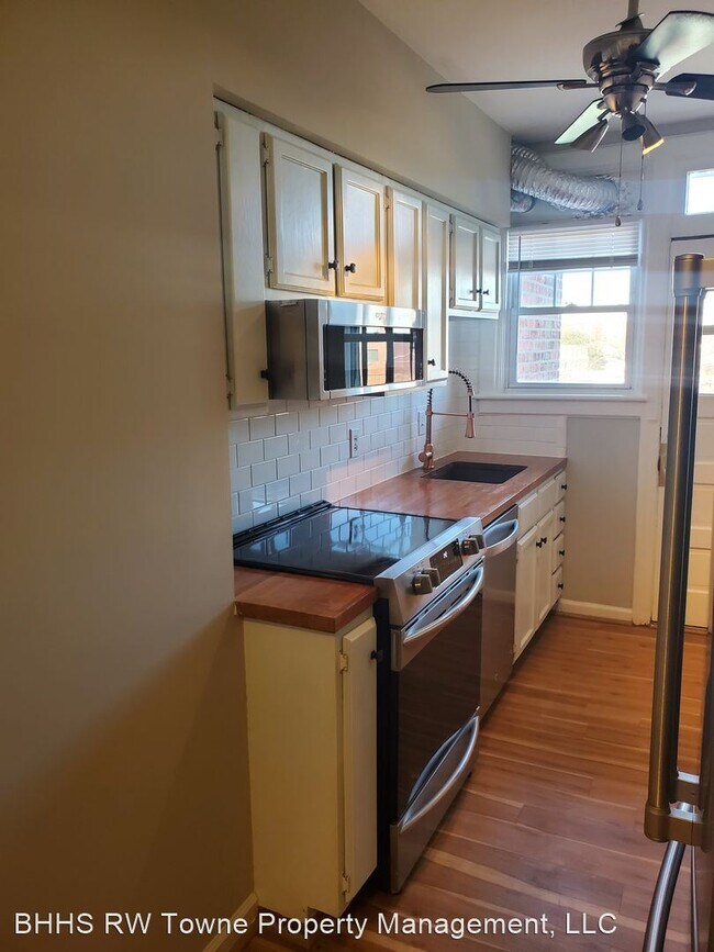 Building Photo - 2 br, 1 bath House - 742 Washington Park #B5