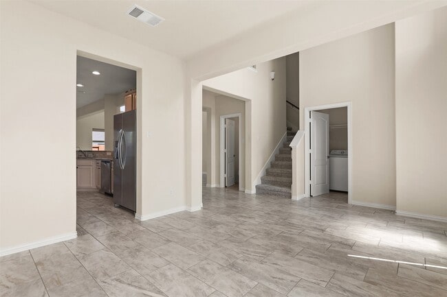 Building Photo - 2425 Village Azalea Dr