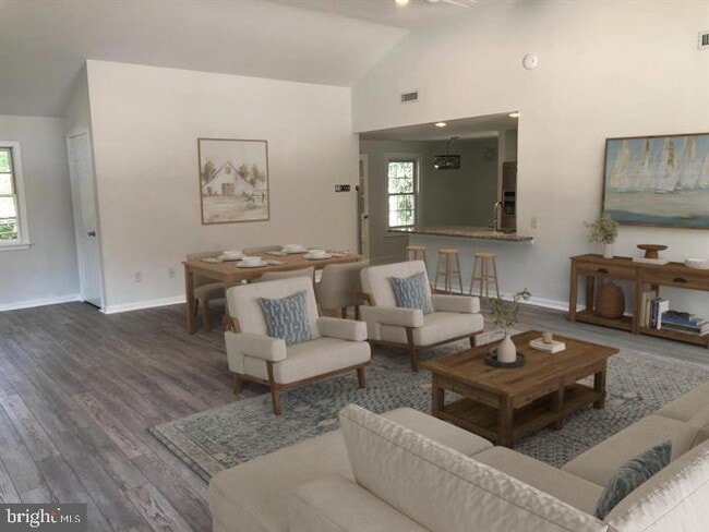 Building Photo - 75 S Main St