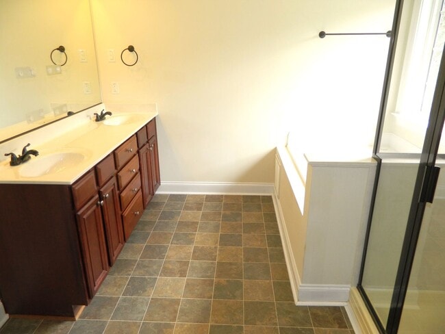 Building Photo - 9515 Berwick Ct