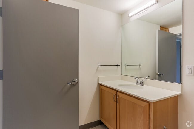1BR, 1BA - 534SF - Red Rock Commons