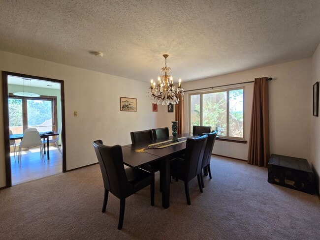 Building Photo - Turnkey Barranca Mesa Cul-de-sac Home