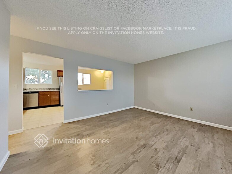 Building Photo - 15831 E Bates Pl