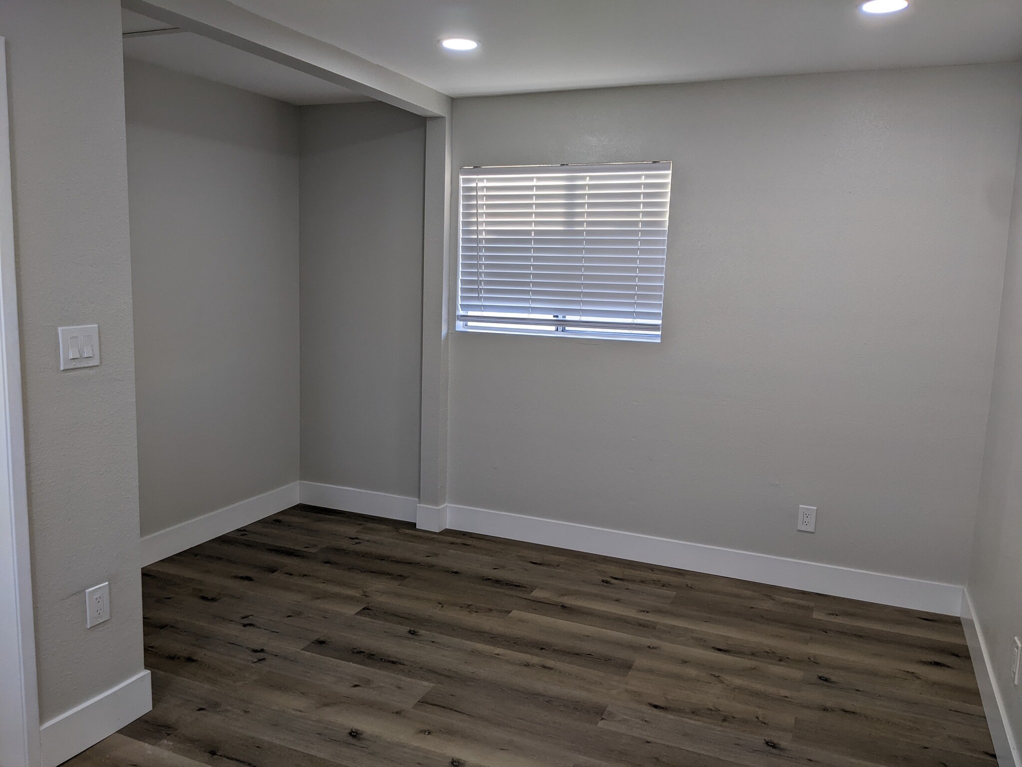 Bedroom - 3318 W 157th St