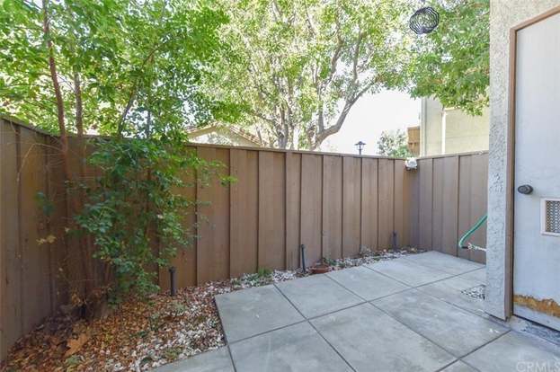Building Photo - 22757 Lakeway Dr