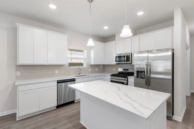 Building Photo - 27219 Mockingbird Ter Ln