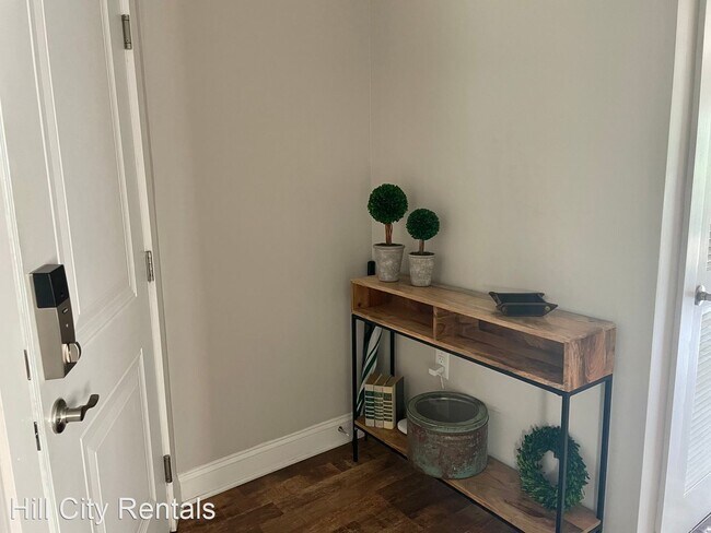 Building Photo - 1 br, 1 bath House - 51 11th Street Unit 11
