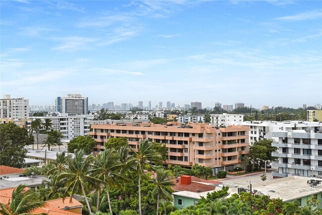 Building Photo - 8233 Harding Ave