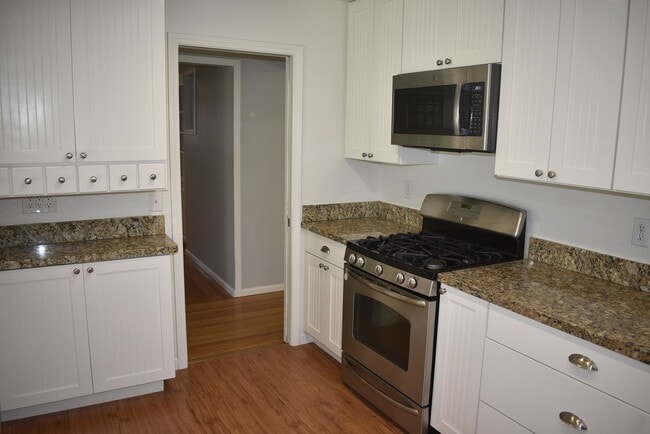 Building Photo - 5311 Callister Ave