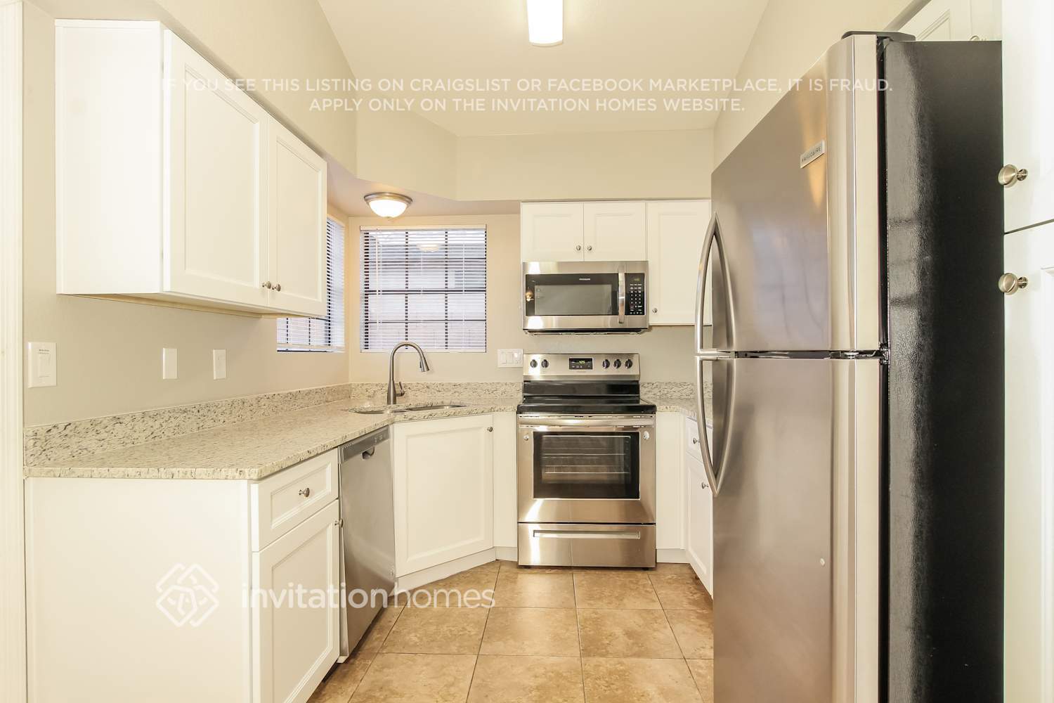 Building Photo - 1502 E Rosemonte Dr