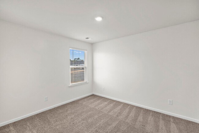 Building Photo - Castle Hayne Ranch Style Home for rent!