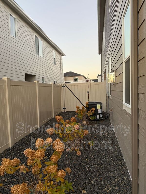 Building Photo - 12349 W Norterra Ln