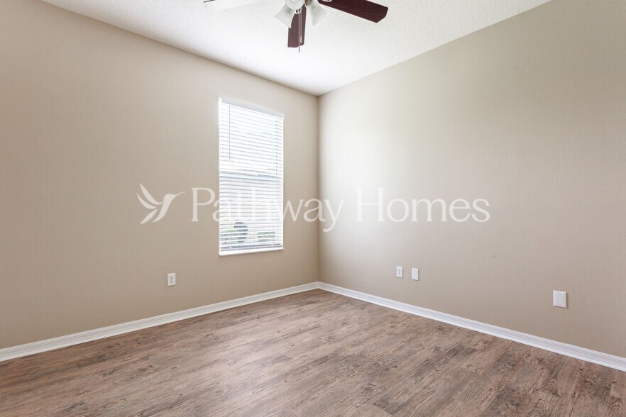 Building Photo - 10217 Newington Pl