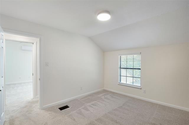 Building Photo - 3420 Briaroaks Dr