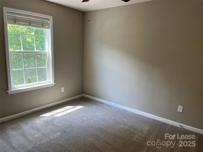 Building Photo - 2409 Logan Field Drive