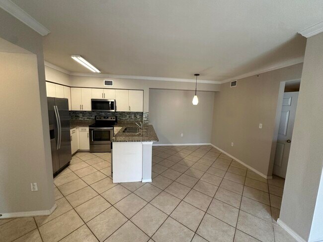 Building Photo - 6370 Emerald Dunes Dr