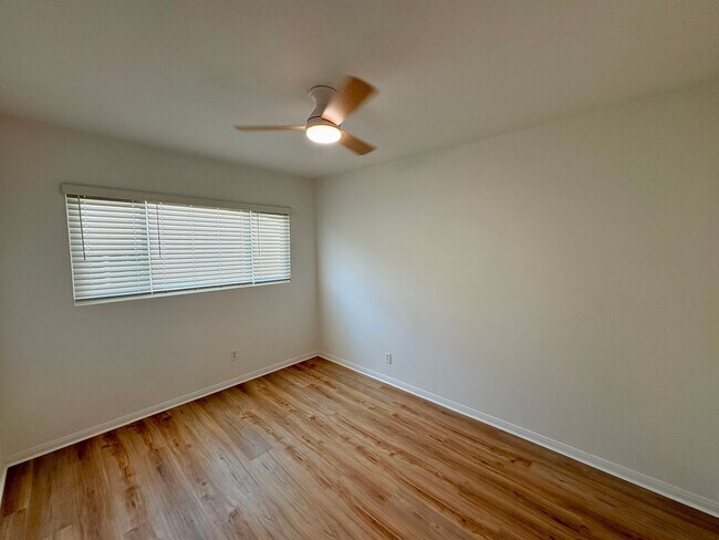 Building Photo - 2731 Snowdrop St