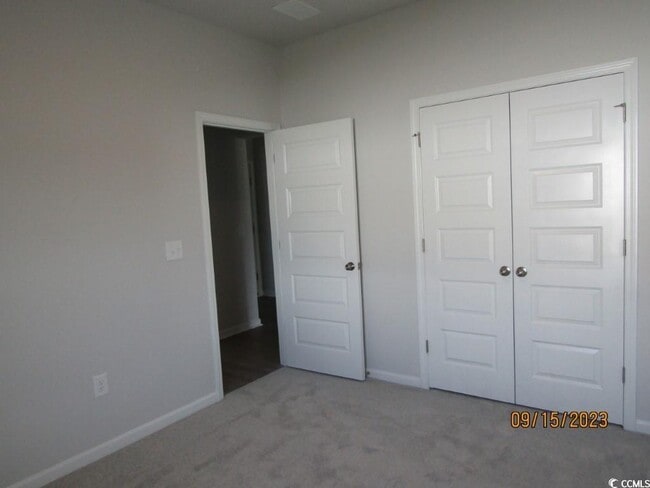 Building Photo - 905 Vernal Pl