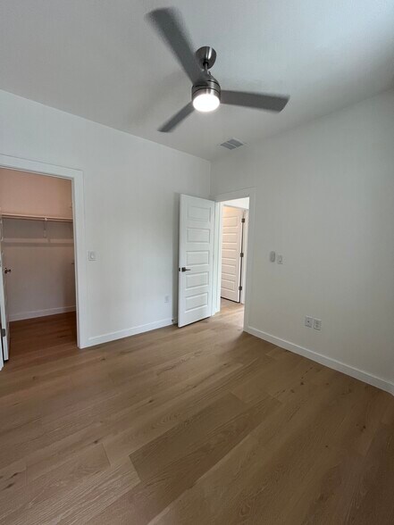 Guest Bedroom - 500 Capitol Dr