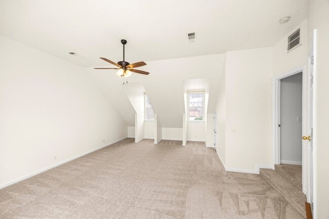 Building Photo - 7028 Sugarplum Rd