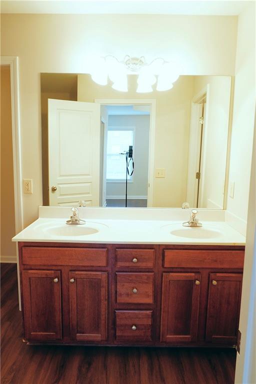 Building Photo - 2161 Oakland Grove Pl