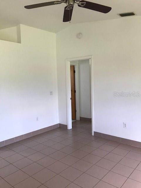 Building Photo - 25385 Sandhill Blvd