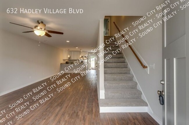 Building Photo - 632 Hadley Vlg Blvd