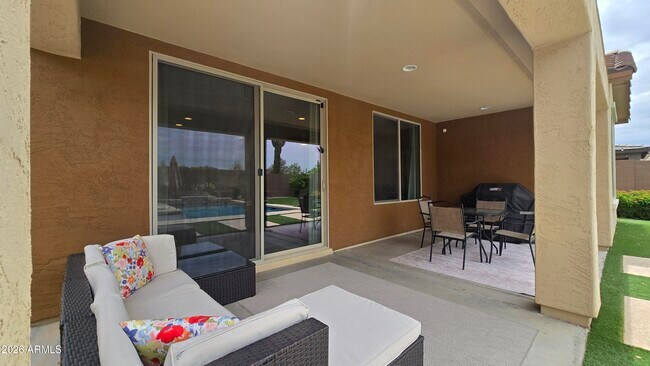 Building Photo - 26770 N 71st Dr