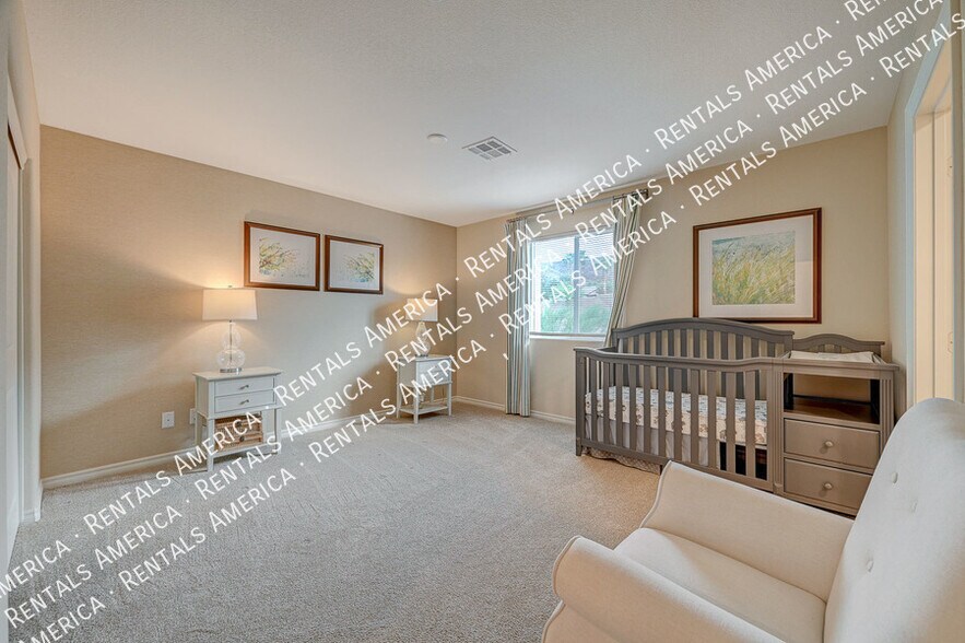 Building Photo - 310 Quail Finch Dr