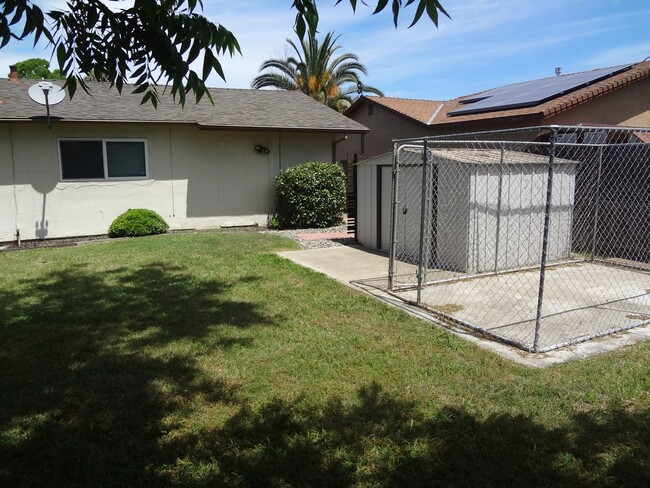 Building Photo - Roomy yard in Rancho Cordova!  Coming Soon!